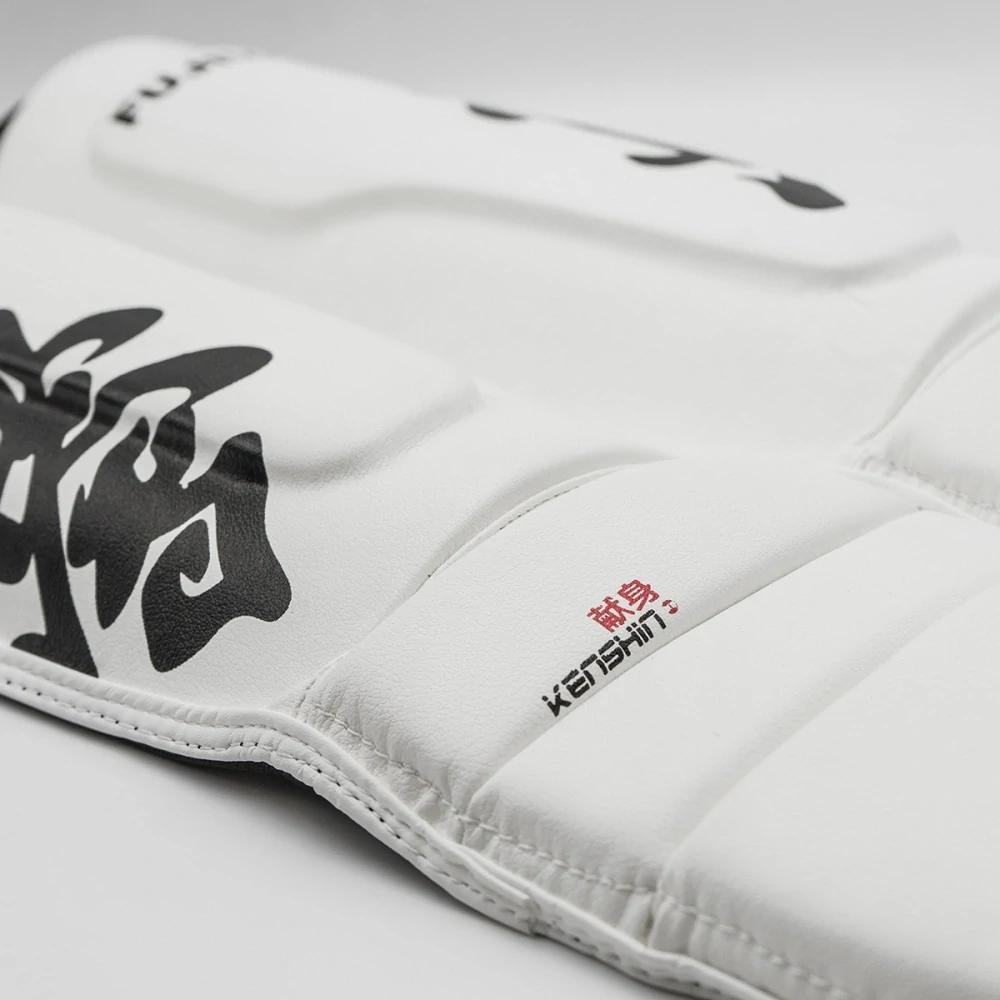 Chrániče holení Kenshin Kyokushin FUJIMAE White