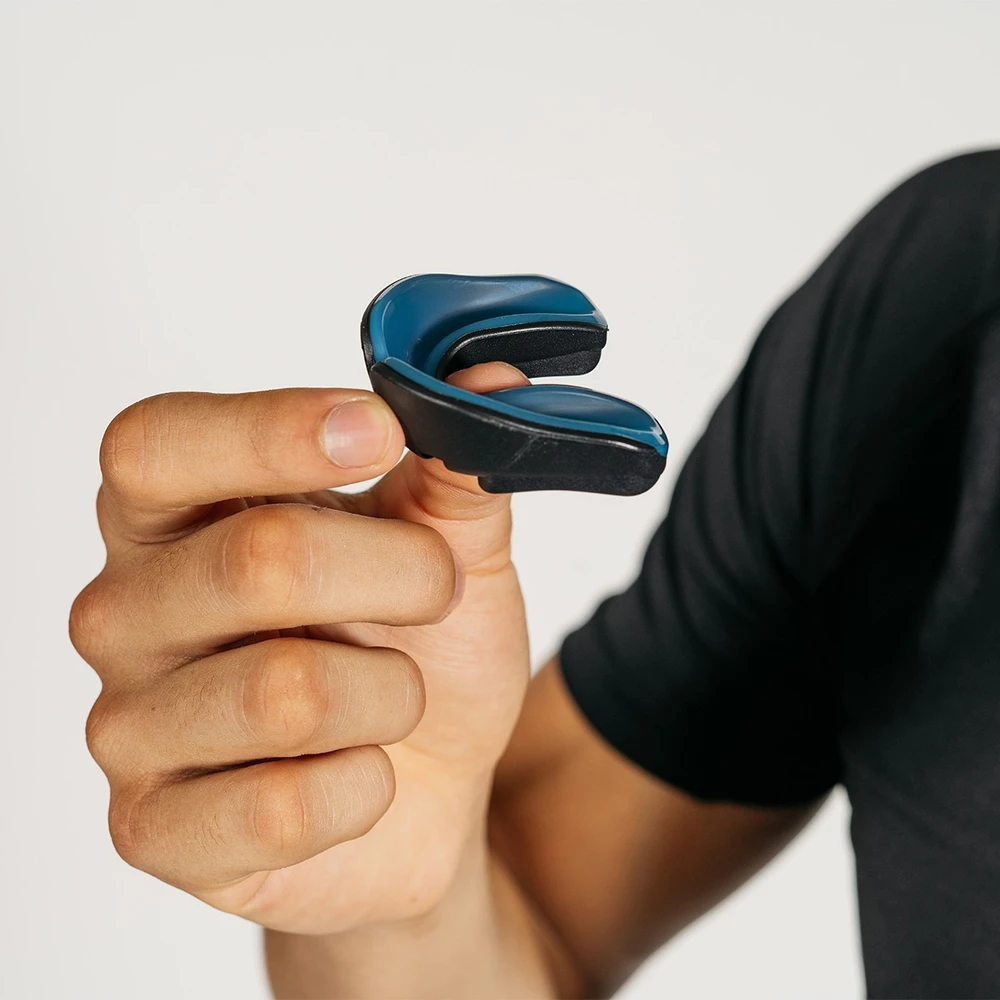 Chránič zubů FUJIMAE Lite Color s krabičkou